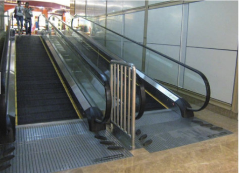 5 Ton Belt Type Moving Walkway 13 Derajat Moving Walk Eskalator