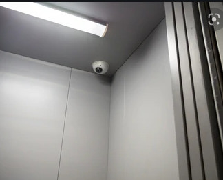 Lift Kamera Keamanan CCTV Analog