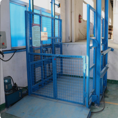 0.5m / s 2000KG Lift Kargo Luar Lift Plat Baja Semprot